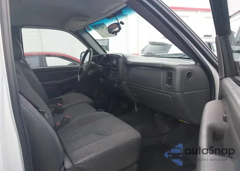 2006 Chevrolet Silverado 1500 Work Truck z USA, uszkodzony, nr VIN 3GCEC14V26G190672